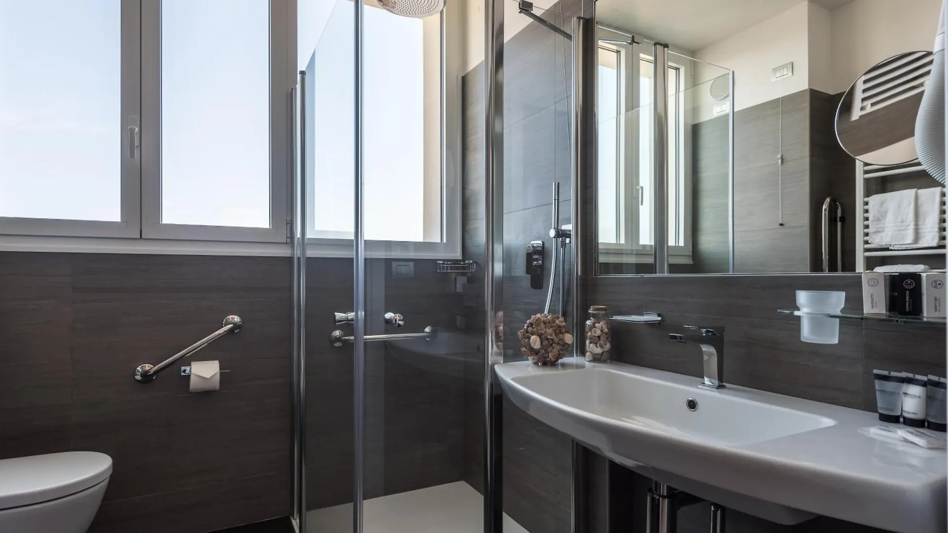 Hesperia Hotel & Residence Lido di Jesolo 4*,