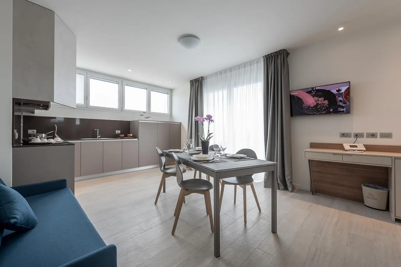 Hesperia Hotel & Residence Lido di Jesolo 4*,