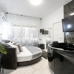Gregorio Vii Luxury San Damaso 2*, Rome Italy